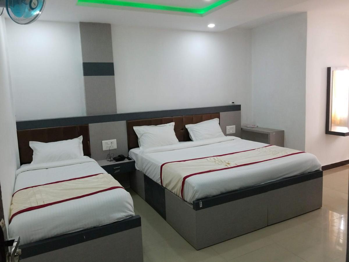 Hotel Shawrya The Grand Madikeri Ngoại thất bức ảnh