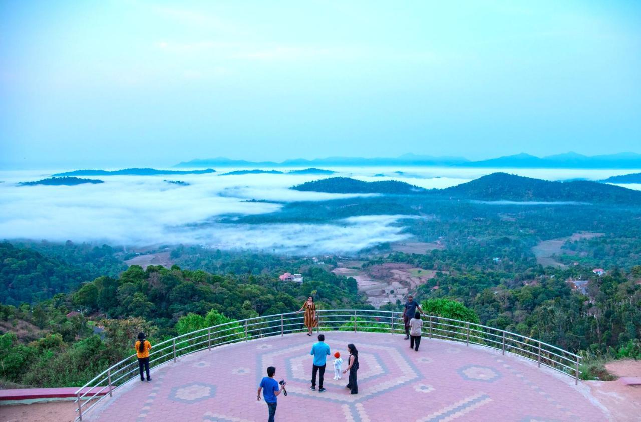Hotel Shawrya The Grand Madikeri Ngoại thất bức ảnh